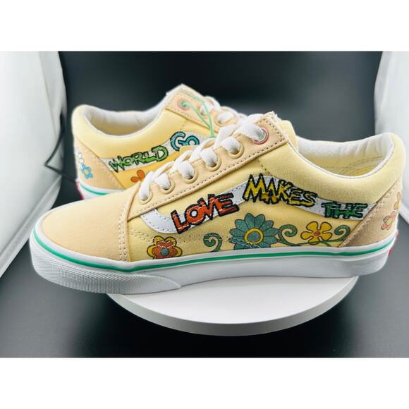 New Vans X Sesame Street Old Skool Natural Sneakers ELMO SHOES Sz 4.5 - Picture 6 of 8